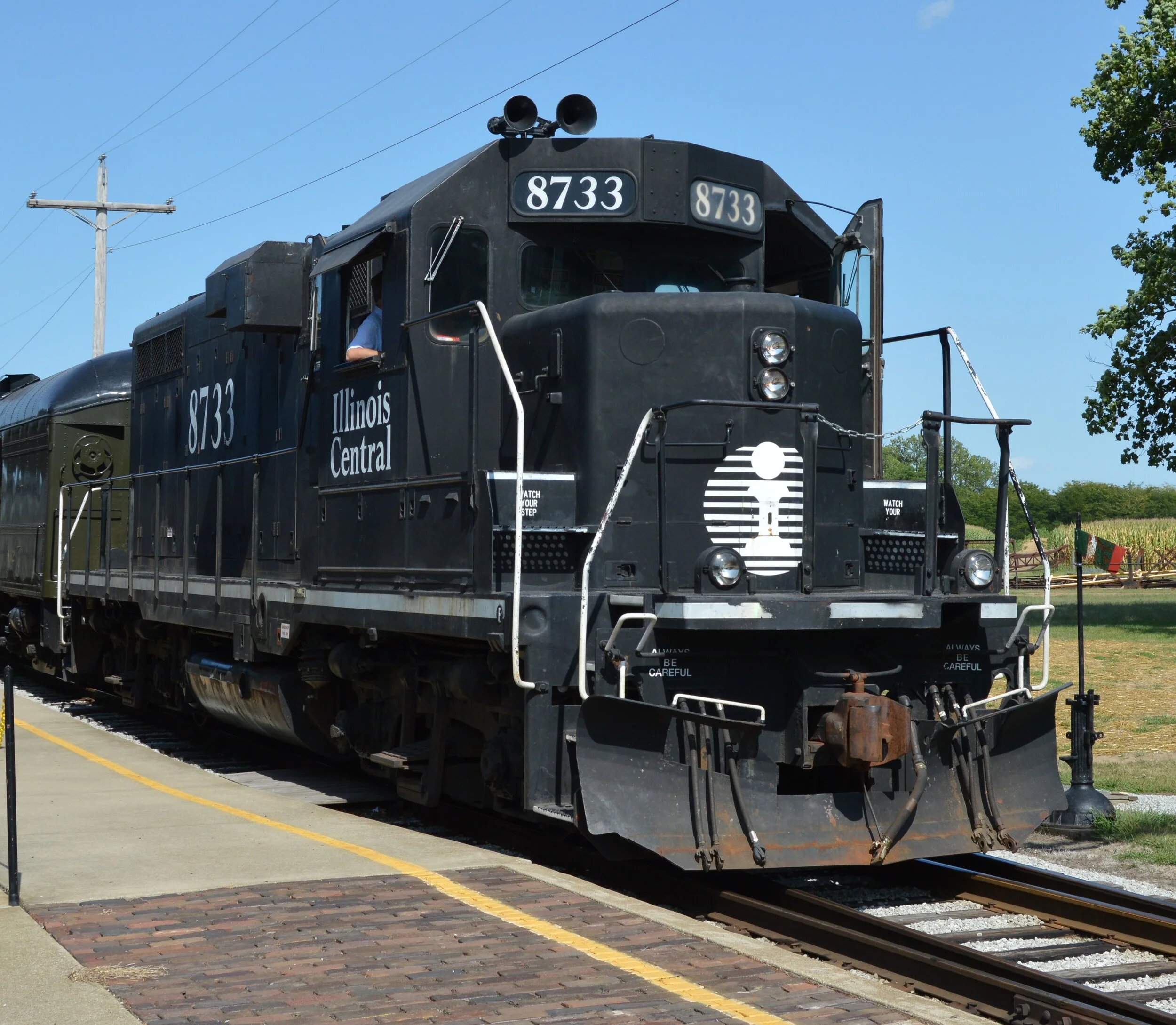 Weekend Train — Monticello Railway Museum